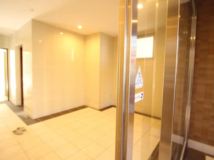 エントランス部分 CREA放出西