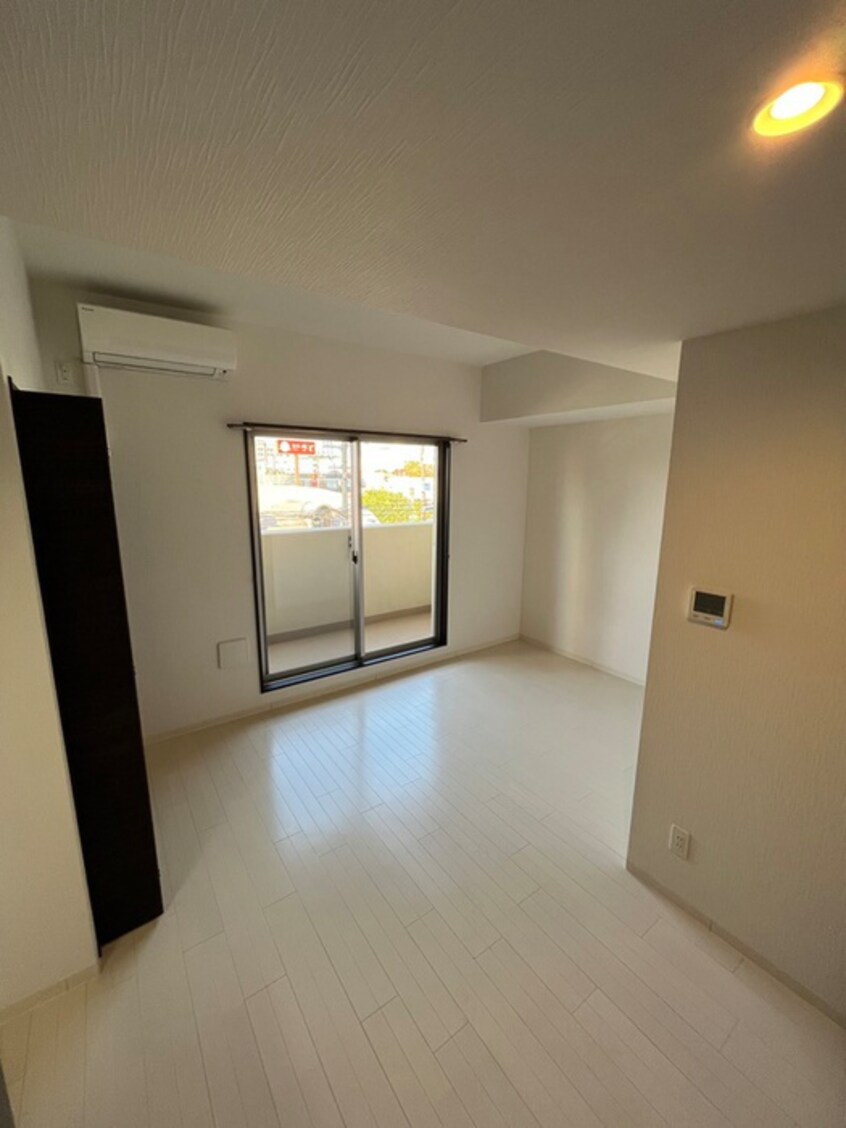 居室 CREA放出西