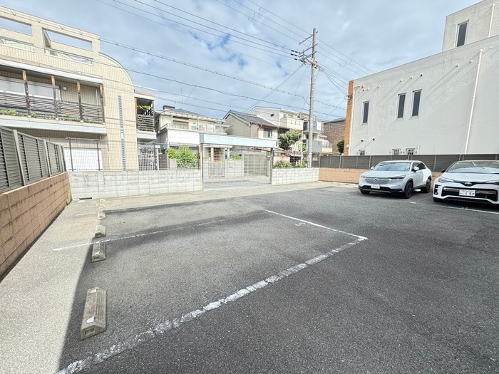 駐車場 フラット桃ケ池