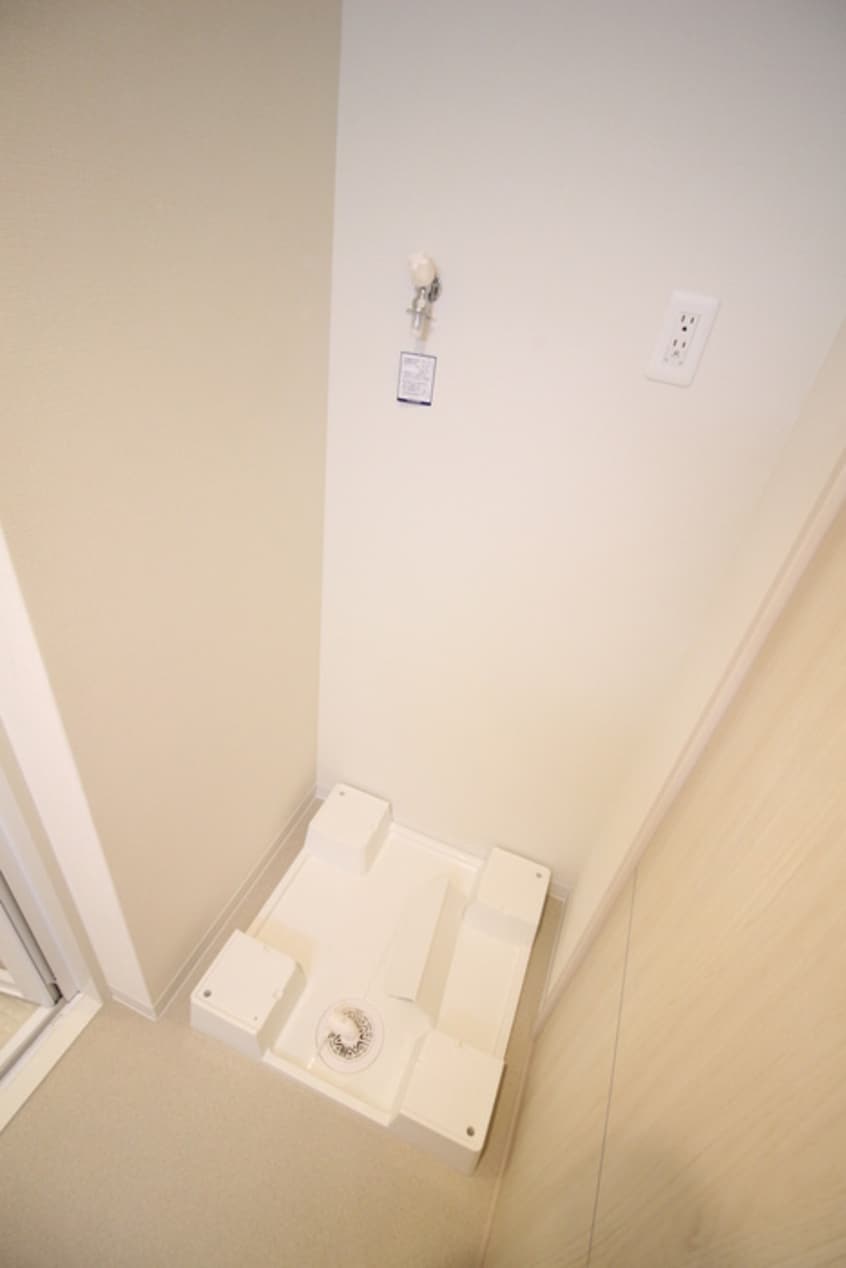 洗濯機置場 ドゥ　セレニテ