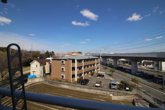 室内からの展望 メゾンドゥース学園町