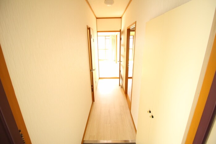 廊下 潔ハイマンション