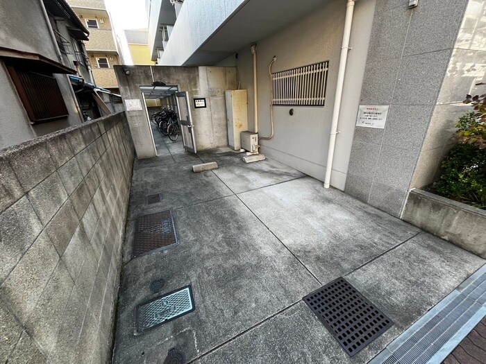 駐車場 ＲＥＧＡＬ　ＣＯＵＲＴ塚口