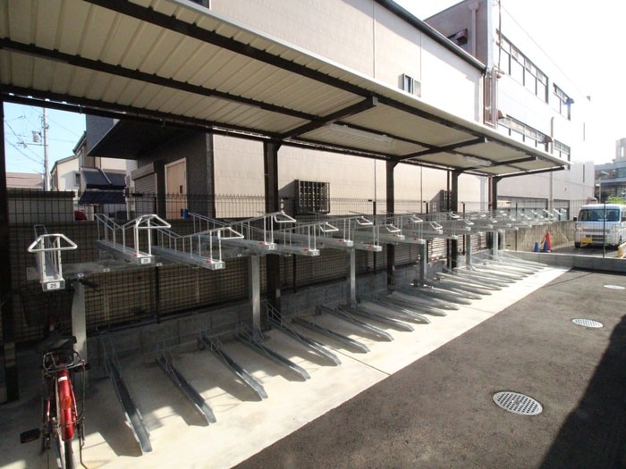 駐輪場 ｴｽﾌﾟﾚｲｽ京都ＲＡＫＵＮＡＮ(204)