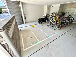 バイク置き場