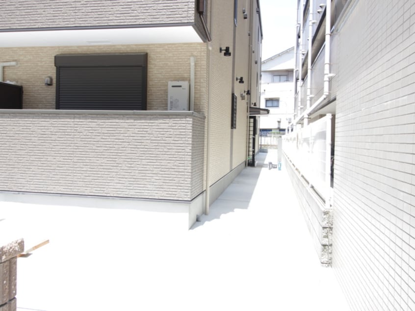 エントランス部分 H-Maison WEST