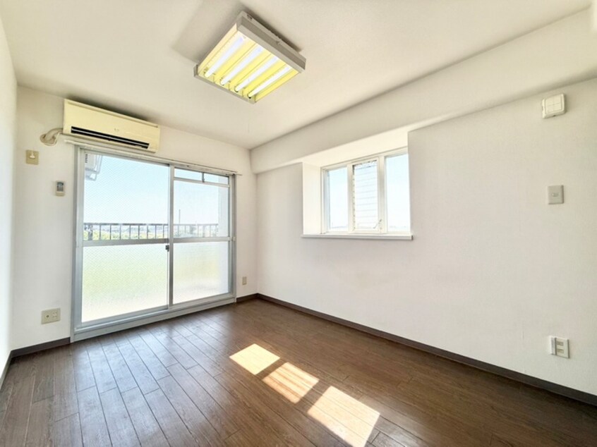 居室 リバーサイド 車田