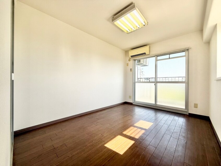 居室 リバーサイド 車田