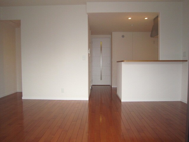 居室 ＩＬ　ＲＯＳＳＯ堀川六角