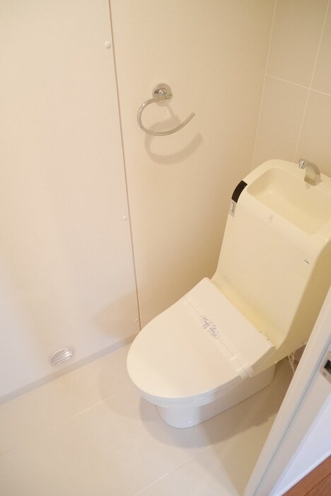 トイレ ＩＬ　ＲＯＳＳＯ堀川六角