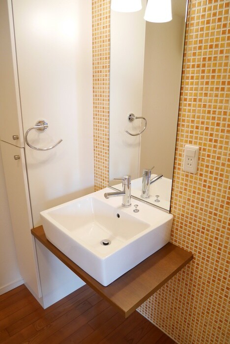 洗面 ＩＬ　ＲＯＳＳＯ堀川六角