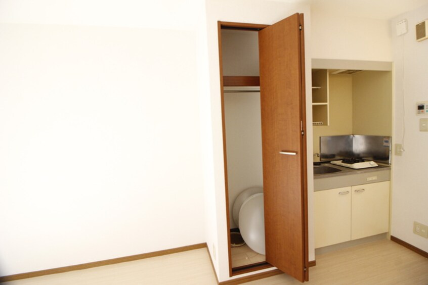 収納 アバンス大友