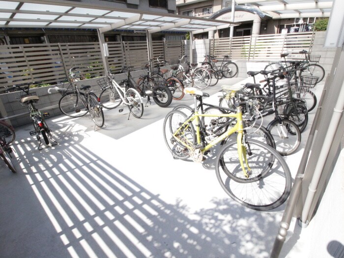 駐輪場 アンフェルム
