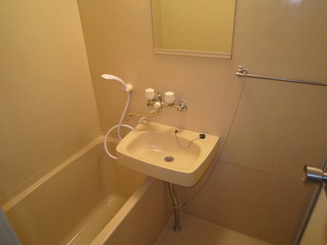 バス／シャワールーム等 ＹＫハイツ桜町