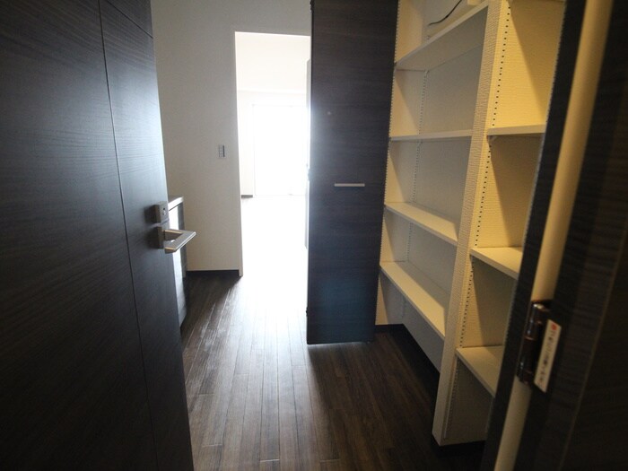 収納 サン・セレーノ堺東