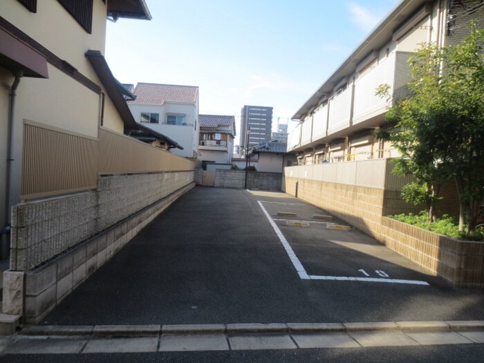駐車場 アリエッタ西堤