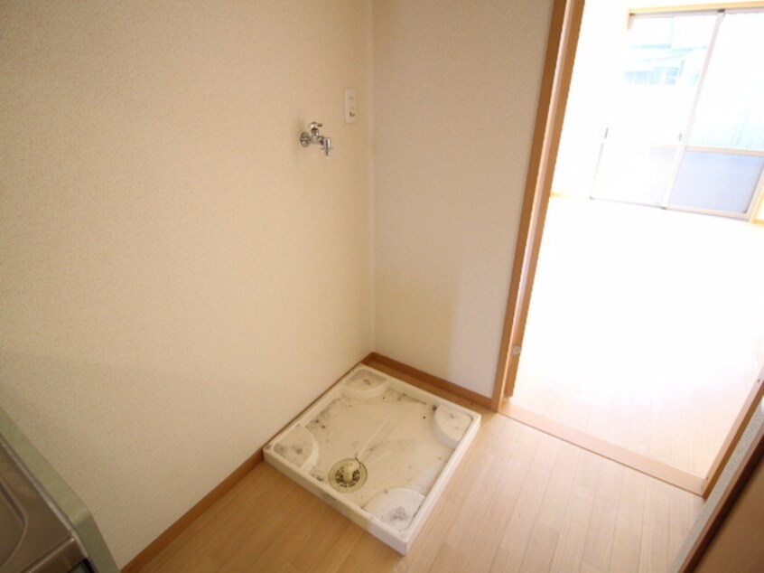 洗濯機置場 アリエッタ西堤
