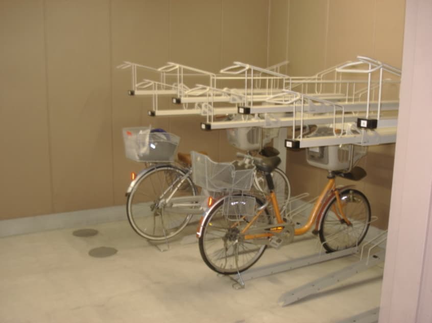 駐輪場 オ－クコ－ト