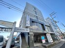 荒川ビルの外観