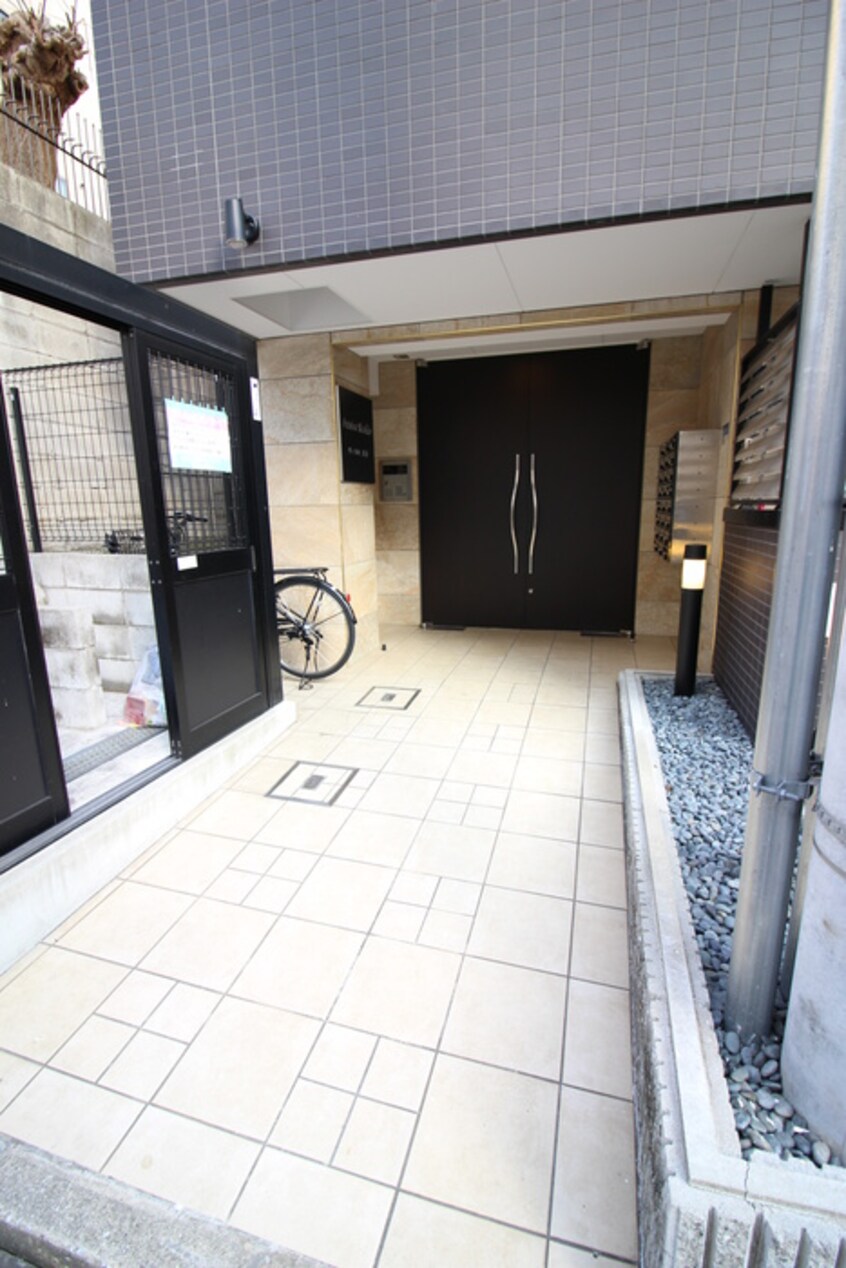 エントランス部分 UresidenceUESHIO