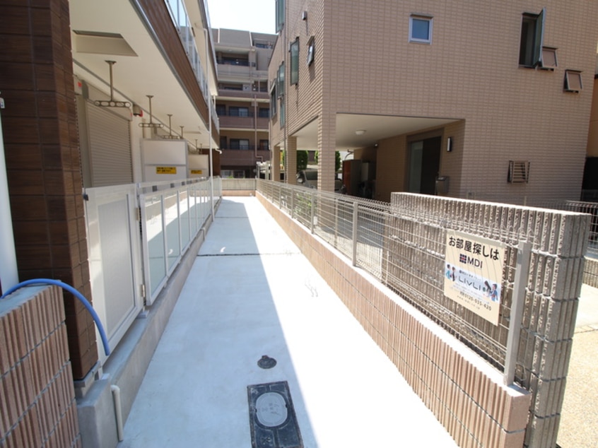 駐輪場 リブリ・グラーデ塚本