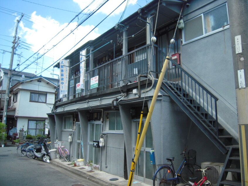 エントランス部分 西川第２住宅