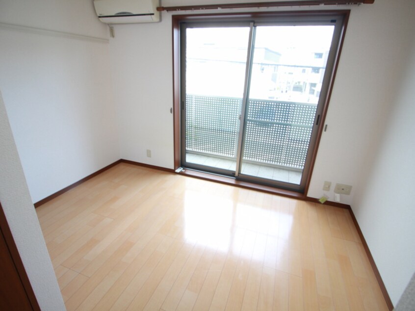居室 ルミネ甲東園