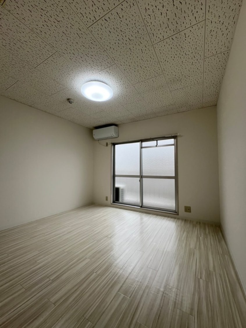 居室 サンヒルズ和泉