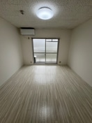 居室 サンヒルズ和泉