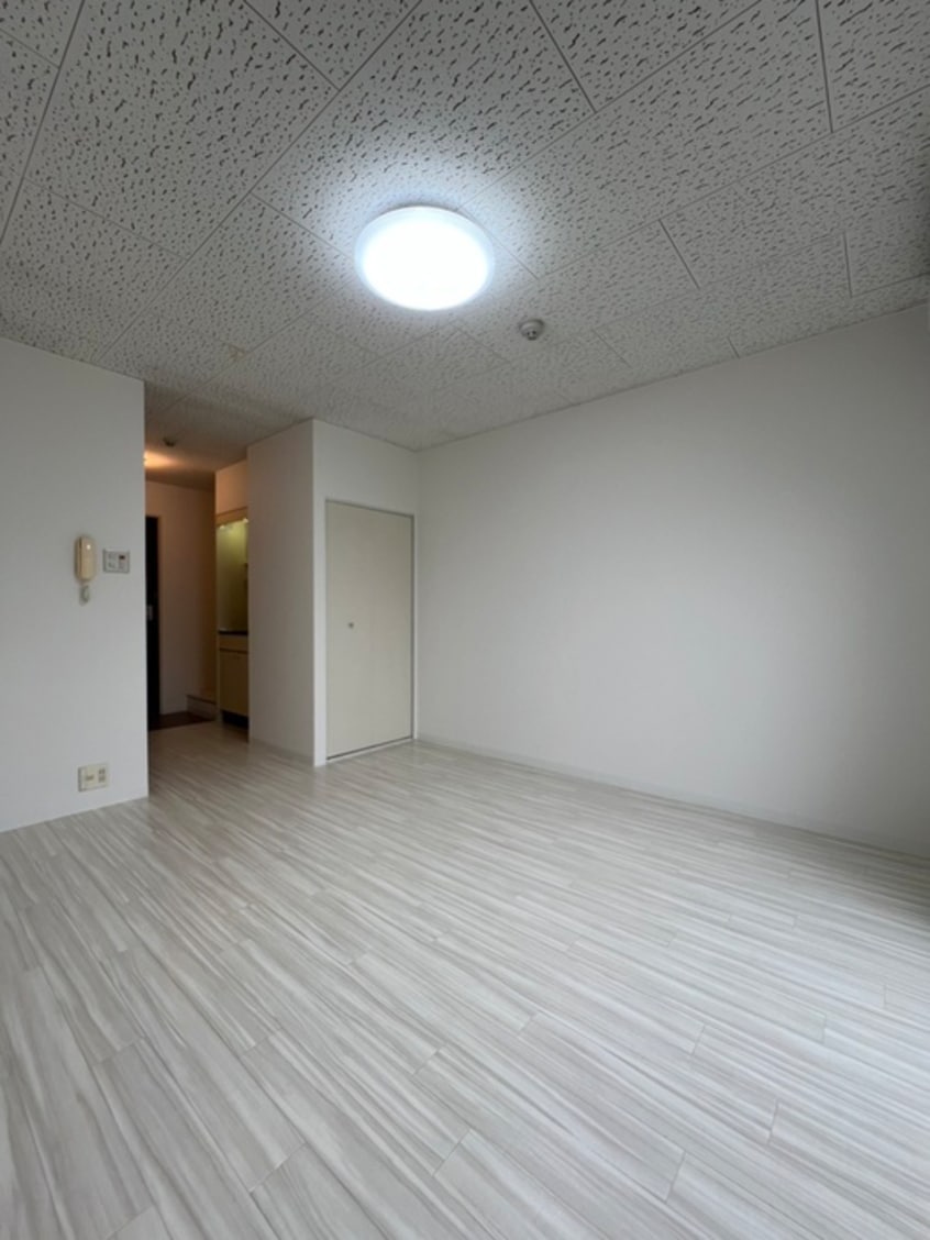 居室 サンヒルズ和泉