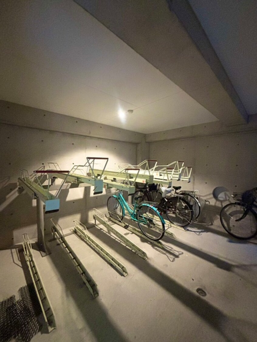 駐輪場 パラツェット