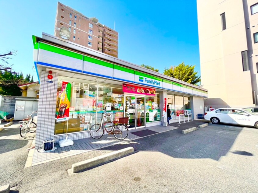 ファミリーマート南田辺店(コンビニ)まで260m パラツェット