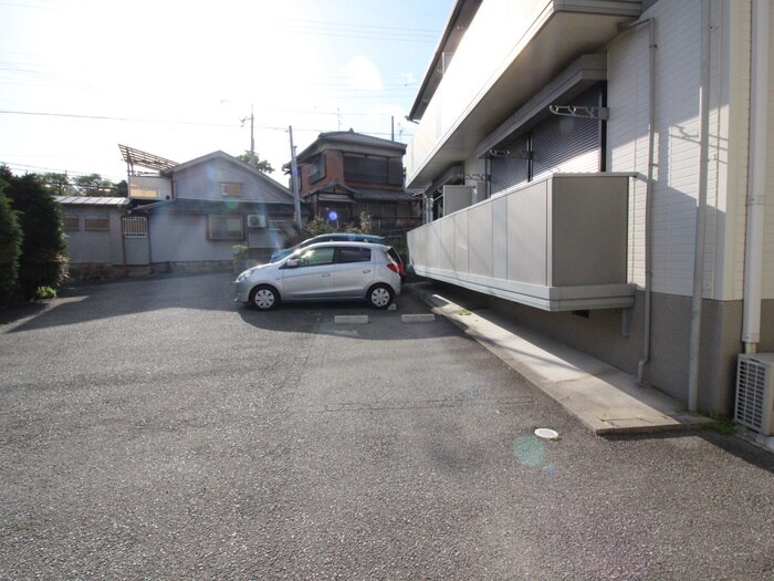 駐車場 ルミエール北夙川　Ｂ棟