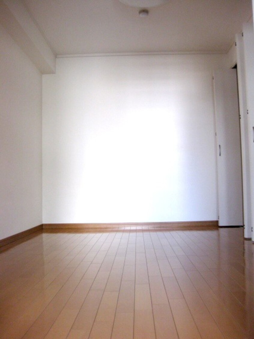 居室 ウエストリヴィエール