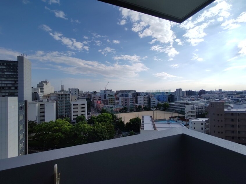 室内からの展望 アルティザ江坂（1106）