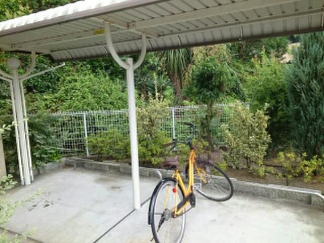 駐輪場 グレイス