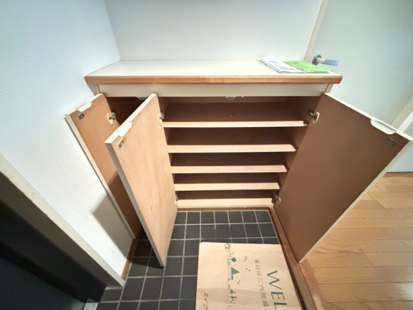 靴箱 コスモ北野田819
