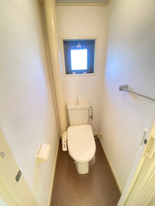 トイレ ラ・レズイダンス・リル