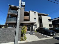 ウィステリアガーデン