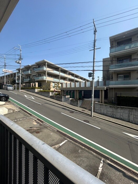 室内からの展望 オーネス緑地公園