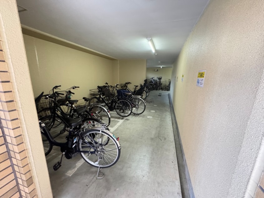 駐輪場 グランエール