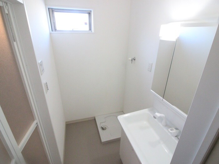 洗濯機置場 アドラブールヴィラ