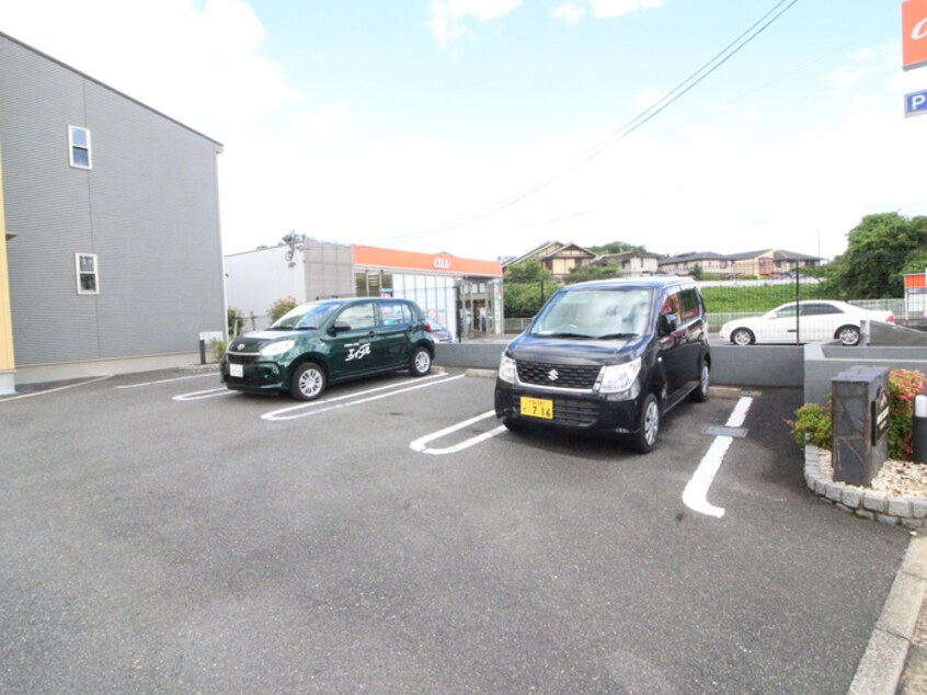 駐車場 ｳｲﾝｽﾞｺｰﾄ