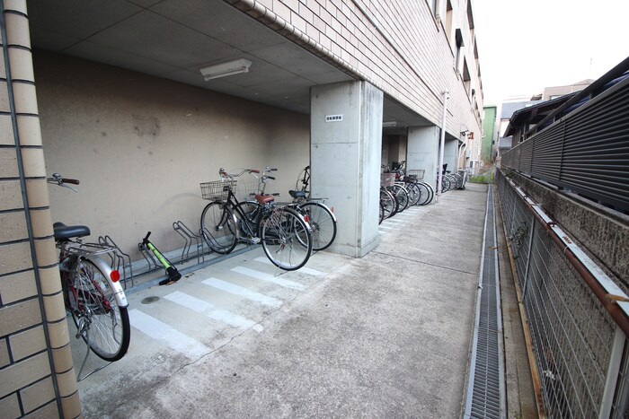 駐輪場 GARNET RESIDENCE上桂