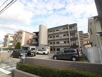 リブェールシェソワ