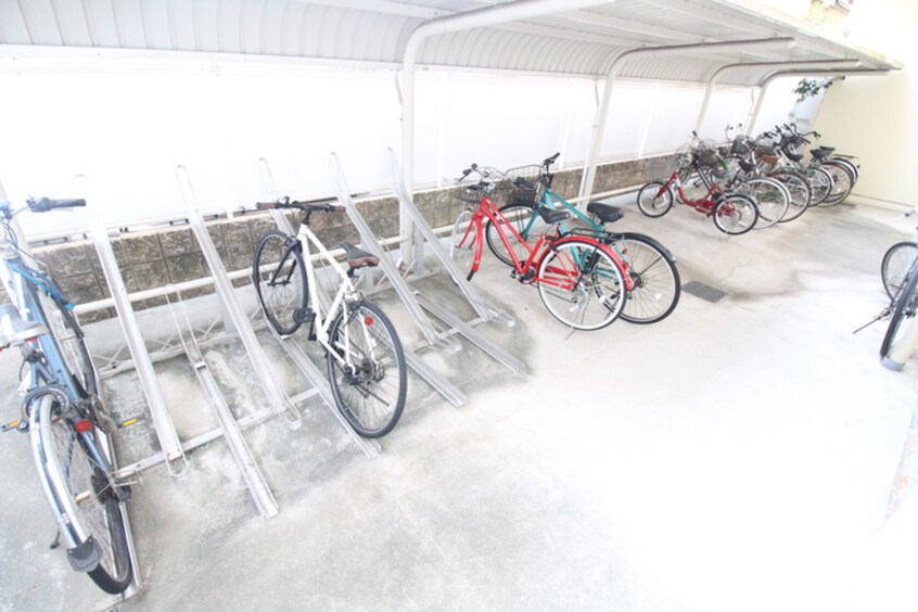 駐輪場 プリマヴェ－ラ神戸