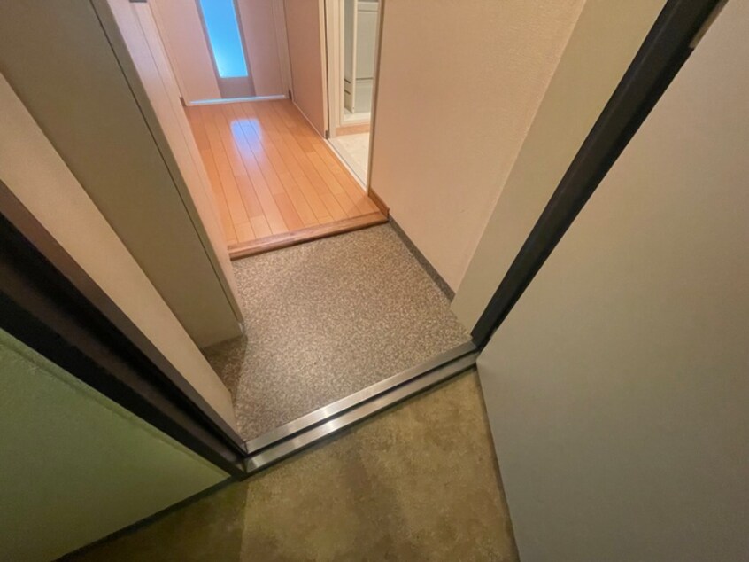 玄関 プリマヴェ－ラ神戸