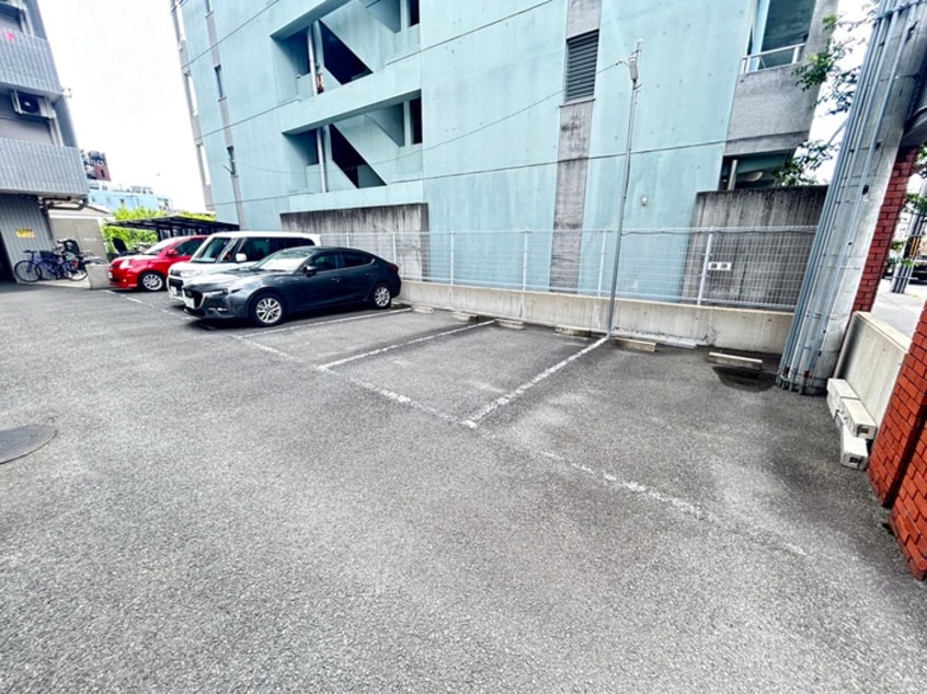 駐車場 アビジット