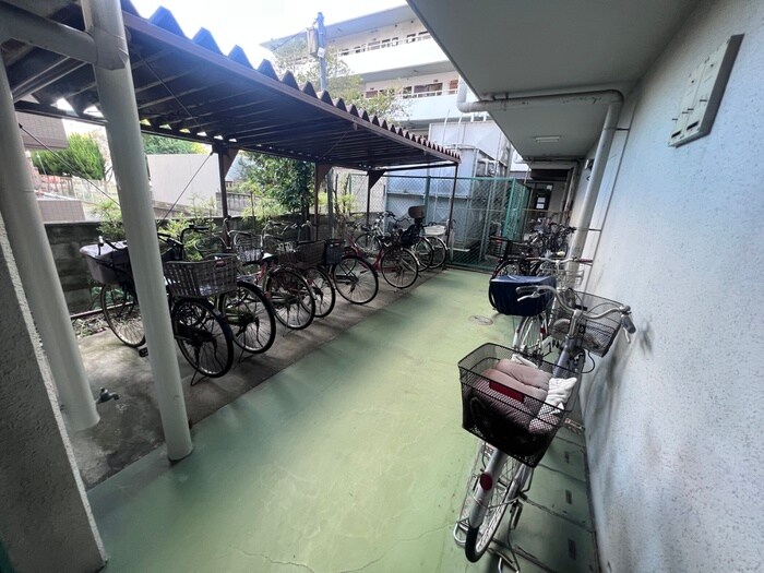 駐輪場 喜連ロイヤル２号館