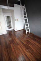 居室 ハイツ岡町北